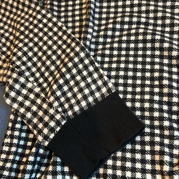 EUC White House Black Market Gingham Snap-Front Cardigan, X Large, Black/White - Picture 4 of 5